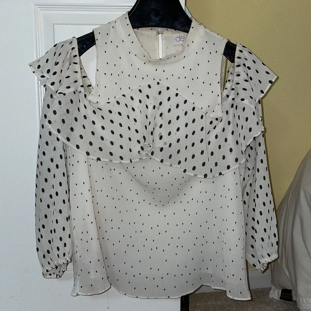 Devlin blouse - Picture 1 of 10